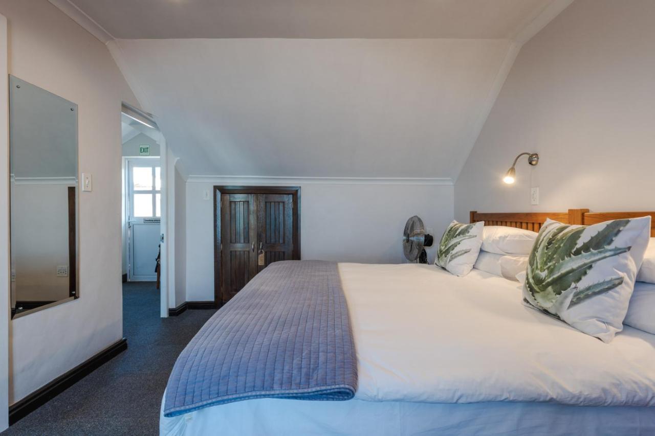 Blue Bay Lodge Saldanha Bay エクステリア 写真