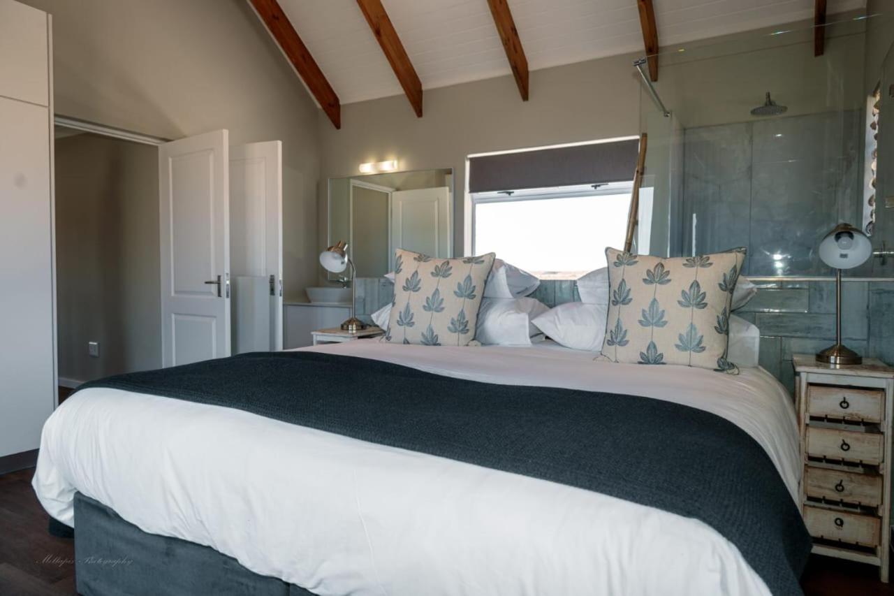 Blue Bay Lodge Saldanha Bay エクステリア 写真