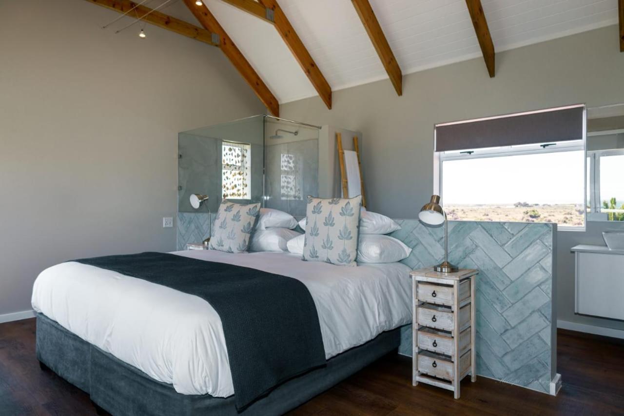 Blue Bay Lodge Saldanha Bay エクステリア 写真
