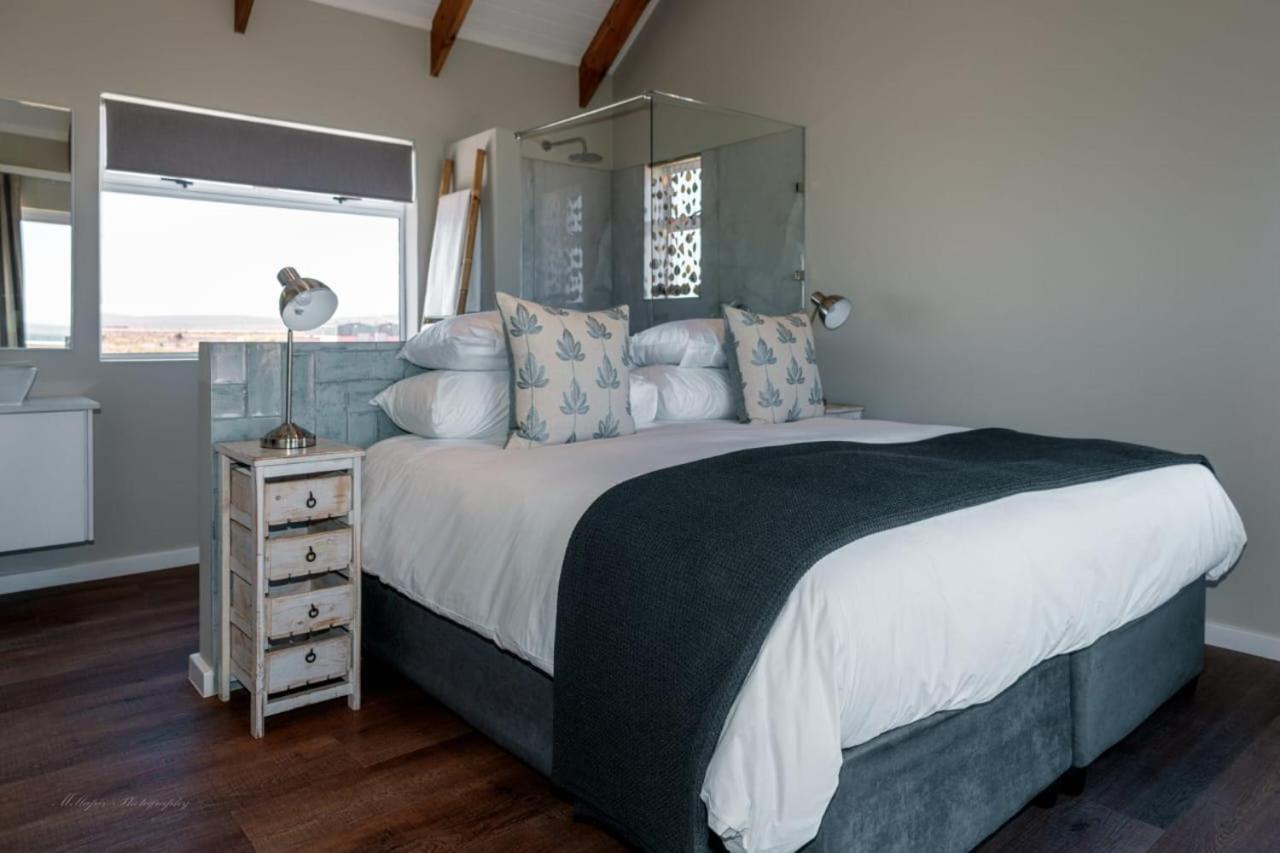 Blue Bay Lodge Saldanha Bay エクステリア 写真