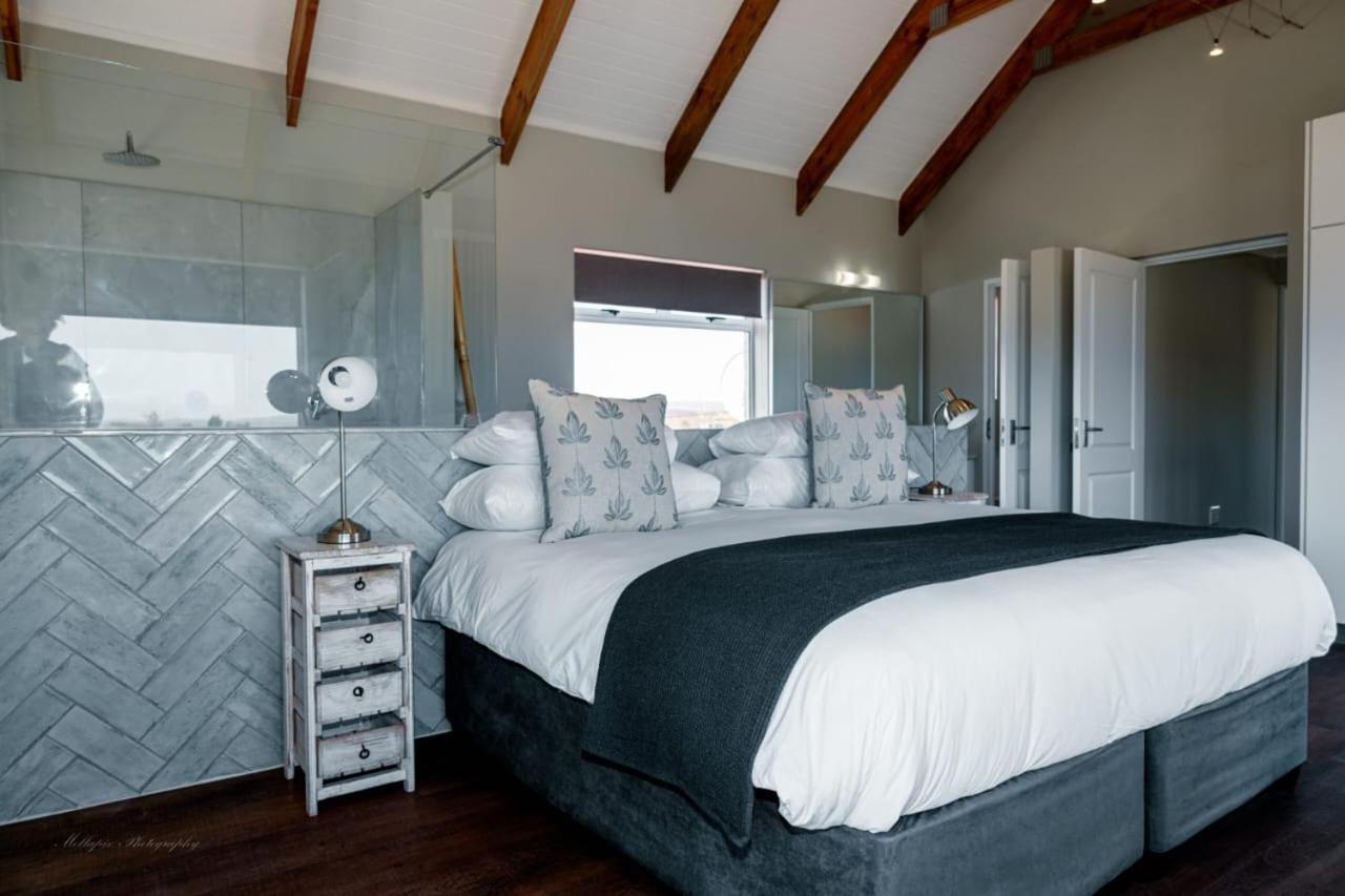 Blue Bay Lodge Saldanha Bay エクステリア 写真