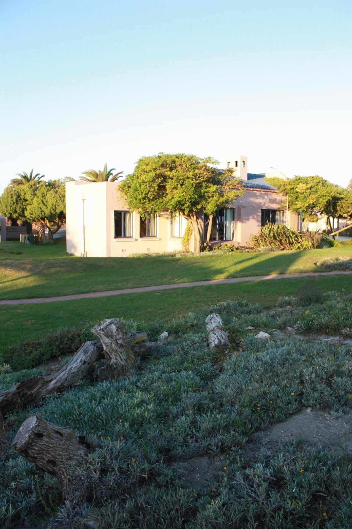 Blue Bay Lodge Saldanha Bay エクステリア 写真