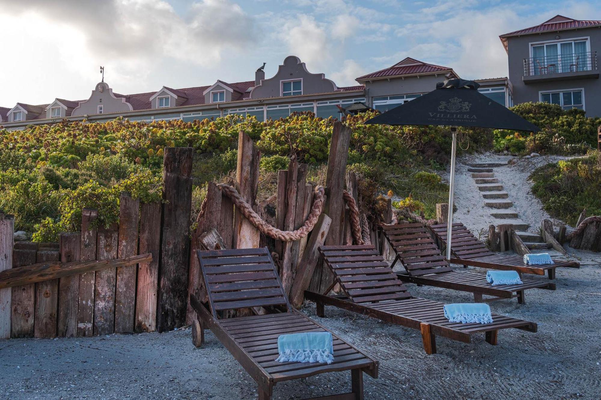 Blue Bay Lodge Saldanha Bay エクステリア 写真