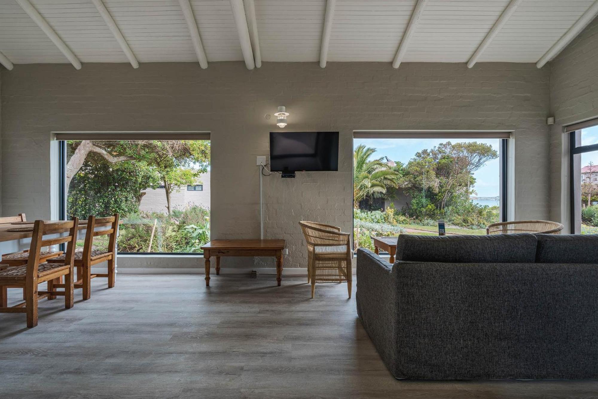 Blue Bay Lodge Saldanha Bay エクステリア 写真