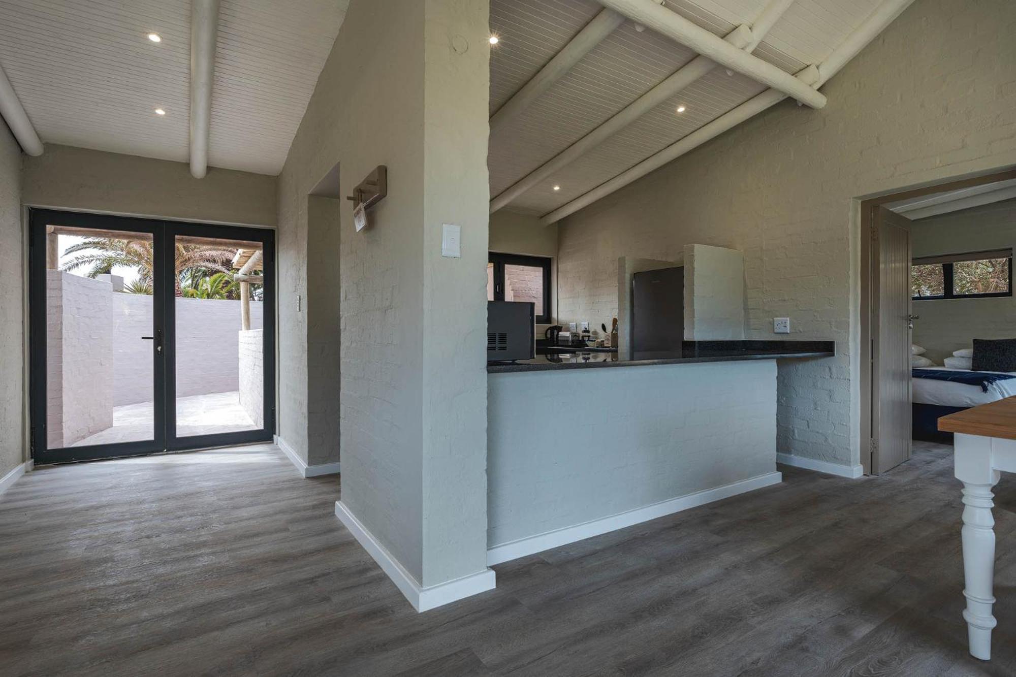 Blue Bay Lodge Saldanha Bay エクステリア 写真