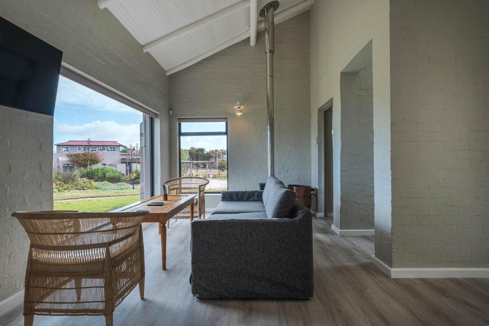 Blue Bay Lodge Saldanha Bay エクステリア 写真
