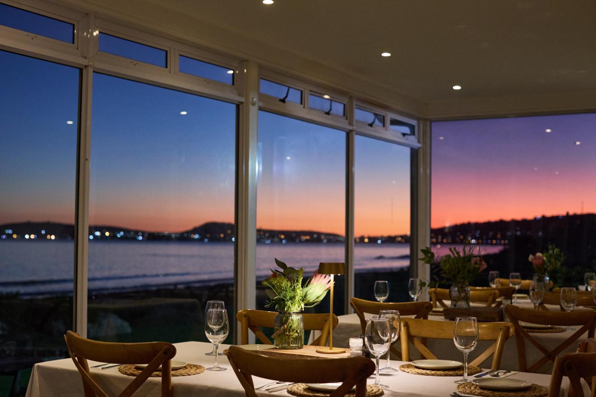 Blue Bay Lodge Saldanha Bay エクステリア 写真